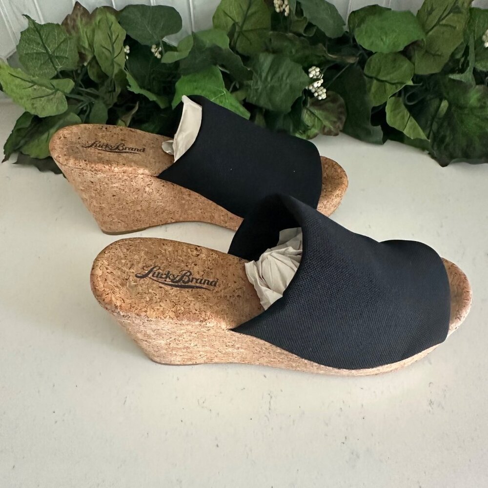 Lucky Brand Black Fabric Upper Wedge Sandals Size 7.5 - Picture 2 of 7